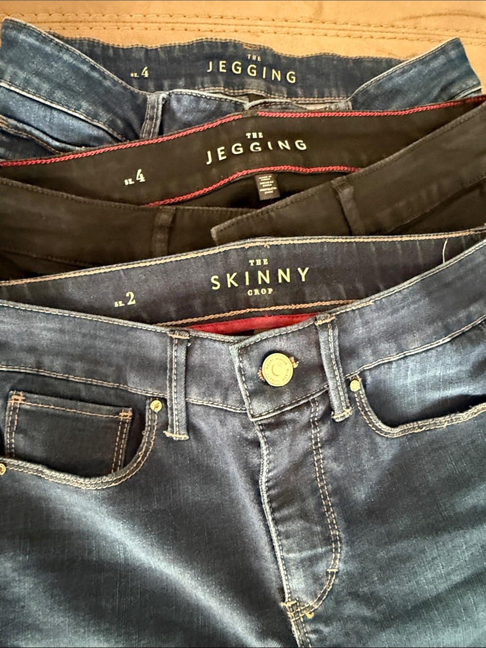 WHBM LIKE NEW Three pair , The Jeggings and The Skinny Crop !